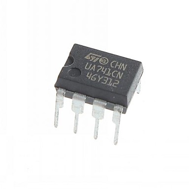 Amplificatore operazionale µA741 in package integrato