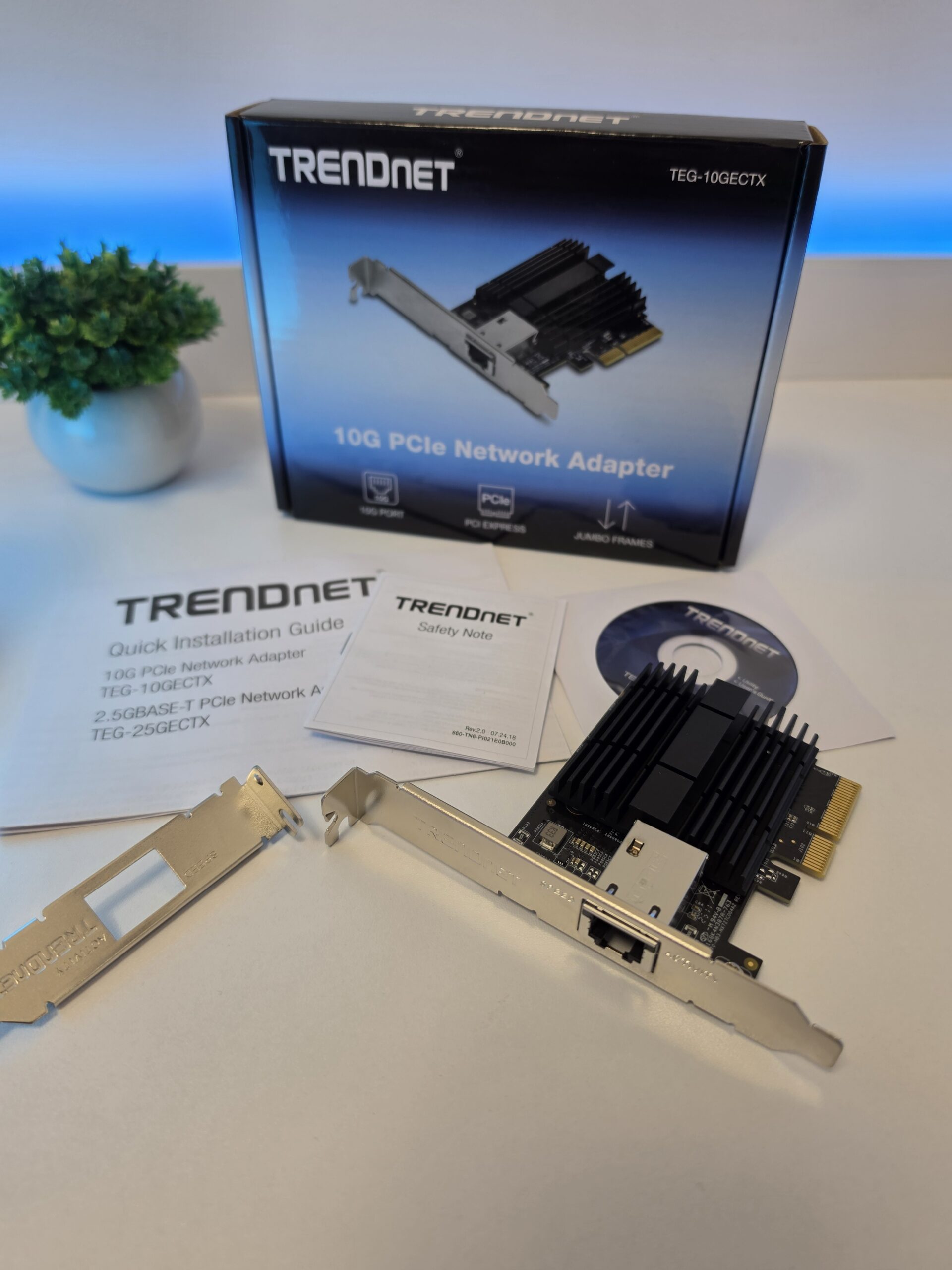 Unboxing TRENDnet TEG-10GECTX v4.0R