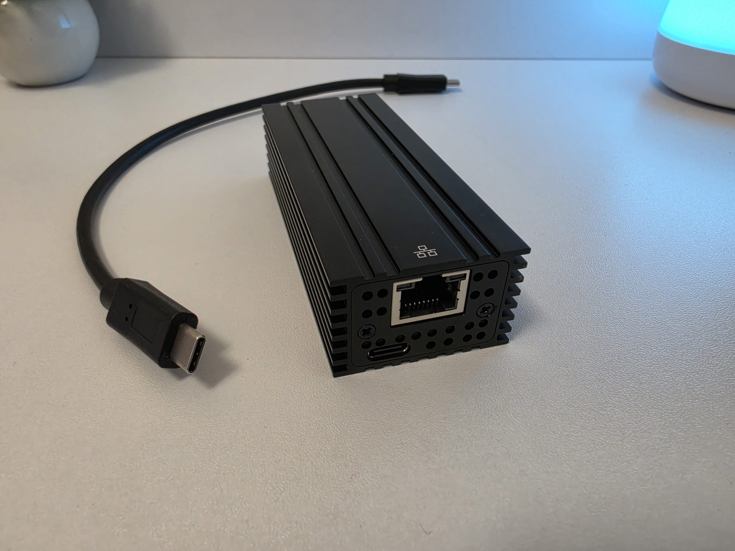 KALEA USB4 Thunderbolt 3 10GbE con cavo scollegato